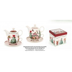 Tea set in Bear Wonderland...