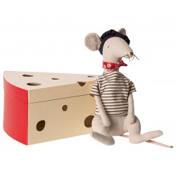 Rat in cheese box - Light...