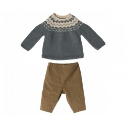 Pants and knitted sweater,...